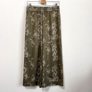 Lysse Crop Pants M Pull On Olive Green Leaves Pockets Tropical‎ Summer Travel